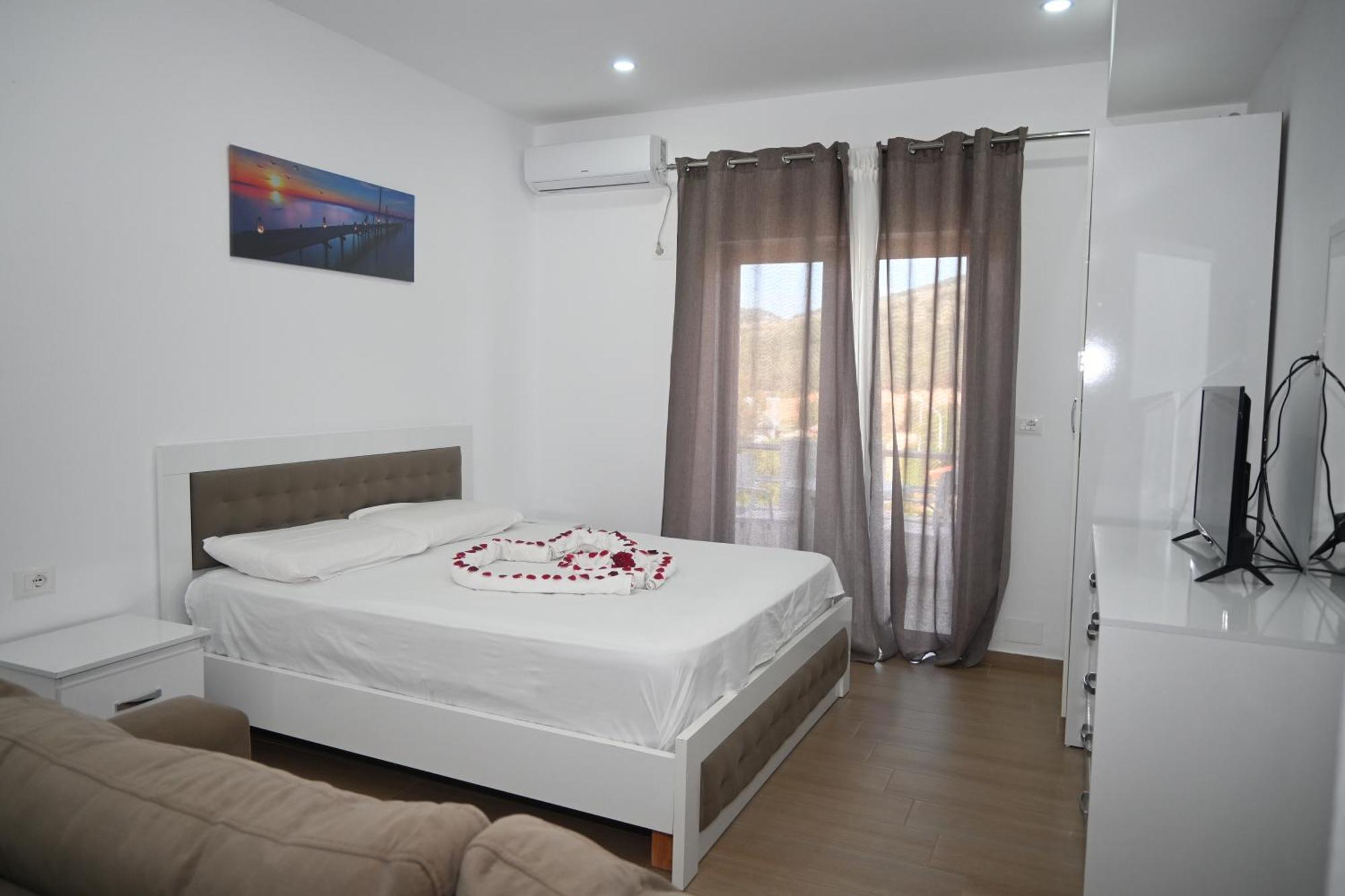 Lux Apartment Ksamil